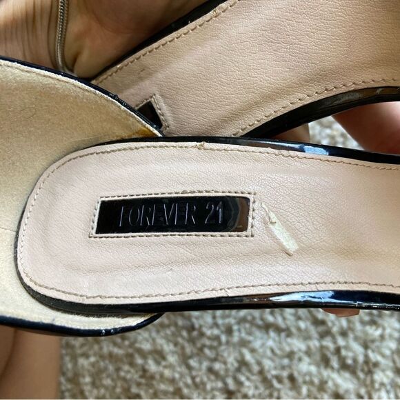 Forever 21 Black Heels Size 7.5 - Picture 8 of 10